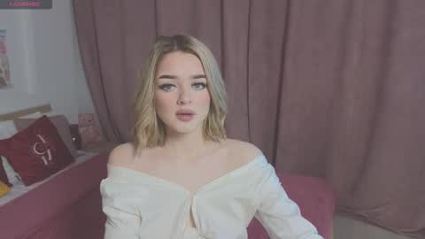 Snapshot of anna_nickol chatting on 12, 11, 2025 Anna online show from 12, 11, 2025