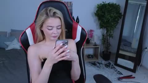 Snapshot of anna_nickol chatting on 22, 7, 2026 Anna online show from 22, 7, 2026
