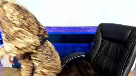 anna_snow9 online show from 10, 9, 2025