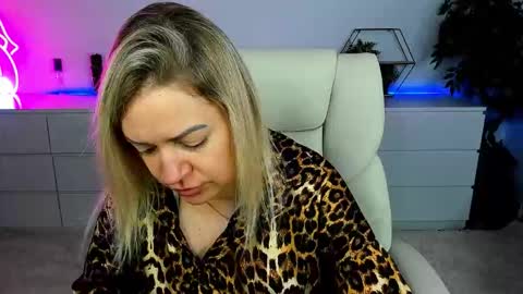 anna_snow9 online show from 24, 10, 2025