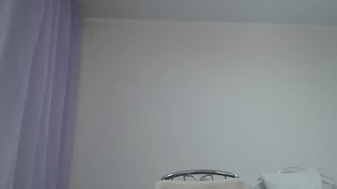 Snapshot of anna_stellari chatting on 6, 3, 2025 Anna online show from 6, 3, 2025