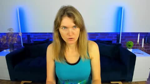 Snapshot of annabel_xxx chatting on 26, 10, 2025 Annabel online show from 26, 10, 2025