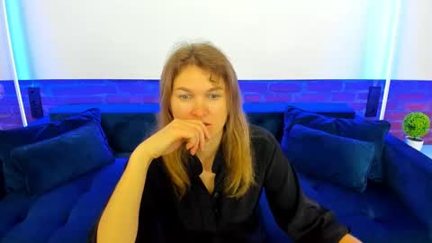 Snapshot of annabel_xxx chatting on 2, 11, 2025 Annabel online show from 2, 11, 2025