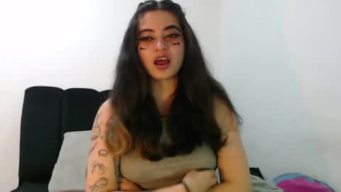 Snapshot of annacrow chatting on 29, 5, 2026 Anna online show from 29, 5, 2026