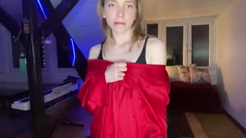 Snapshot of annadarko chatting on 8, 5, 2026 Anna Darko online show from 8, 5, 2026
