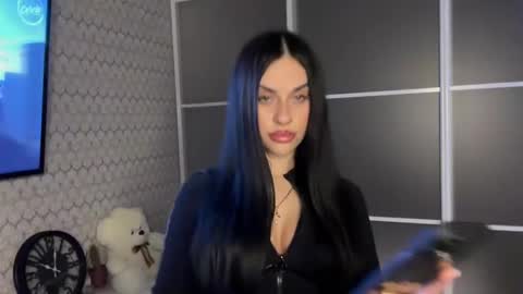 CLEOPATRA online show from 16, 1, 2025