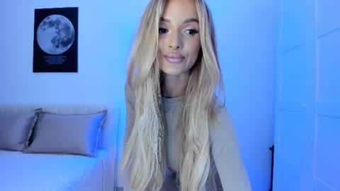 Snapshot of annaise_ chatting on 4, 7, 2026 annaise online show from 4, 7, 2026