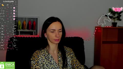 Anna online show from 4, 2, 2025