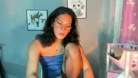 Snapshot of annalala22 chatting on 13, 4, 2026 annalala22 online show from 13, 4, 2026
