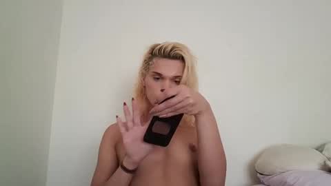 AnnaMarrie online show from 30, 10, 2025