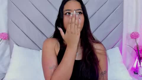 Snapshot of annaqueen_ chatting on 15, 1, 2025 Anna online show from 15, 1, 2025