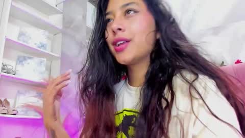 Snapshot of annaqueen_ chatting on 4, 11, 2025 Anna online show from 4, 11, 2025