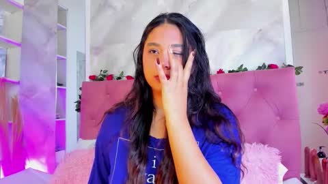 Snapshot of annaqueen_ chatting on 18, 11, 2025 Anna online show from 18, 11, 2025