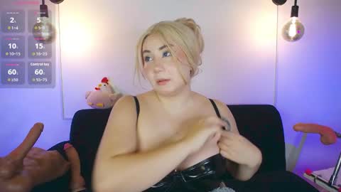 Snapshot of annays_love chatting on 16, 5, 2026 dani online show from 16, 5, 2026