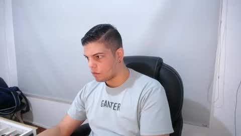 Snapshot of anndyhardy11 chatting on 7, 3, 2025 Anndy Hardy online show from 7, 3, 2025