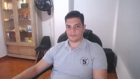 Snapshot of anndyhardy11 chatting on 8, 9, 2025 Anndy Hardy online show from 8, 9, 2025