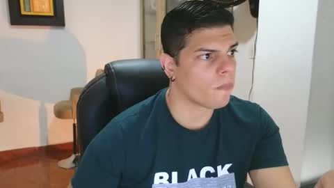 Snapshot of anndyhardy11 chatting on 11, 11, 2025 Anndy Hardy online show from 11, 11, 2025