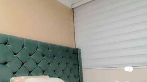       online show from 4, 2, 2025