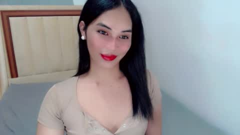 SWEET ANNE online show from 5, 10, 2025