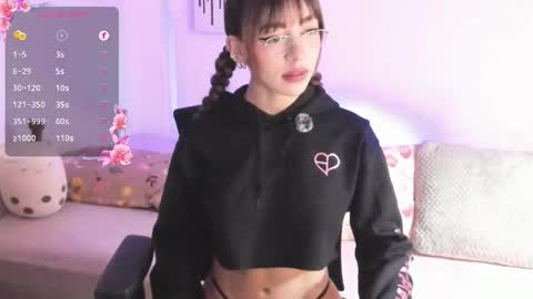 Snapshot of annedark chatting on 18, 9, 2025 Anne online show from 18, 9, 2025