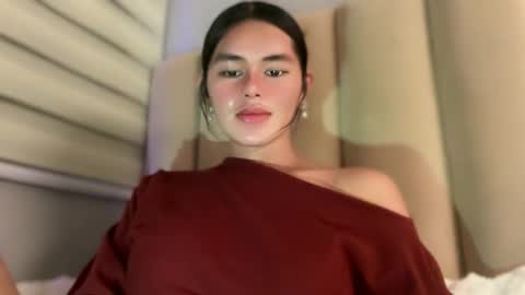 Snapshot of annedee_ chatting on 14, 12, 2025 Kim online show from 14, 12, 2025