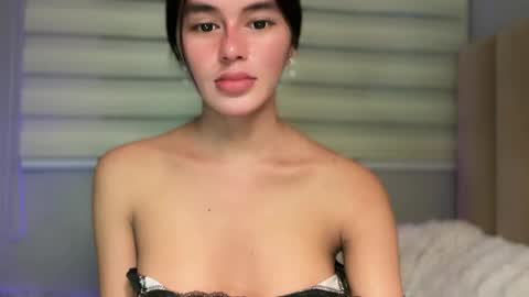 Snapshot of annedee_ chatting on 15, 12, 2025 Kim online show from 15, 12, 2025