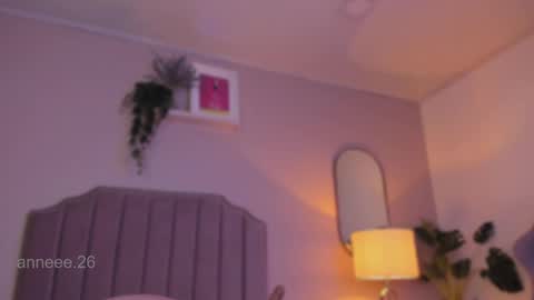 Snapshot of anneee_ chatting on 25, 2, 2025 Anne online show from 25, 2, 2025
