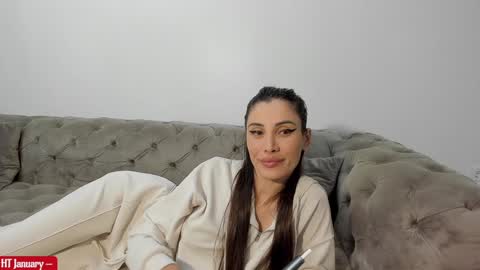 AnneMarieee online show from 6, 1, 2025