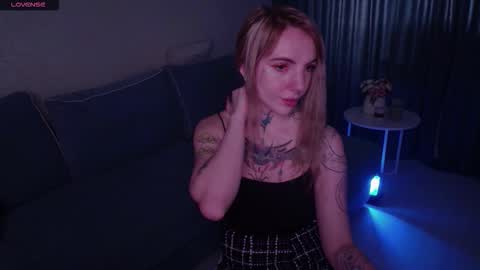 Annet online show from 10, 10, 2025