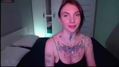 Snapshot of annetenet chatting on 7, 7, 2026 Annet online show from 7, 7, 2026