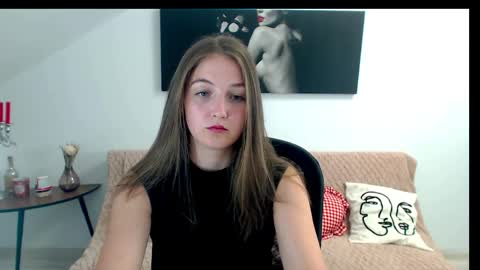 Snapshot of annewilsonn chatting on 9, 6, 2026 annewilsonn online show from 9, 6, 2026