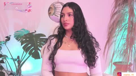 Snapshot of anngel_1 chatting on 23, 10, 2025 Angel online show from 23, 10, 2025