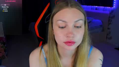 Snapshot of annie69kiss chatting on 29, 7, 2026 Annie online show from 29, 7, 2026