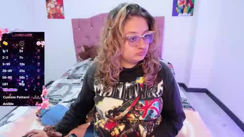 Snapshot of annie_bigboobs_ chatting on 25, 10, 2025 Ana Bolena independent model online show from 25, 10, 2025
