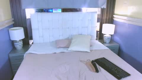 Annie  online show from 15, 4, 2026