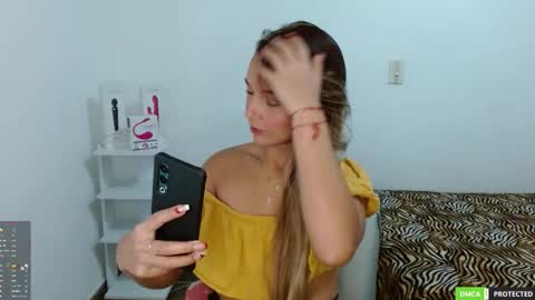 Snapshot of annie_che77y chatting on 28, 9, 2025 annie cherry independent model online show from 28, 9, 2025