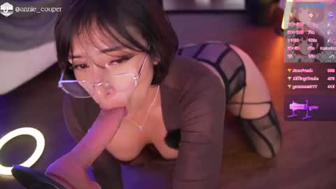 Snapshot of annie_couper chatting on 5, 7, 2026 Annie online show from 5, 7, 2026