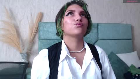 Snapshot of annie_hanss chatting on 12, 1, 2025 Ann online show from 12, 1, 2025