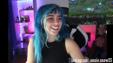 Snapshot of annie_snow_ chatting on 20, 12, 2024 JEANNE no olvides seguirme dont forget follow me uu online show from 20, 12, 2024