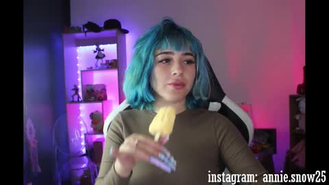 Snapshot of annie_snow_ chatting on 9, 1, 2025 JEANNE no olvides seguirme dont forget follow me uu online show from 9, 1, 2025