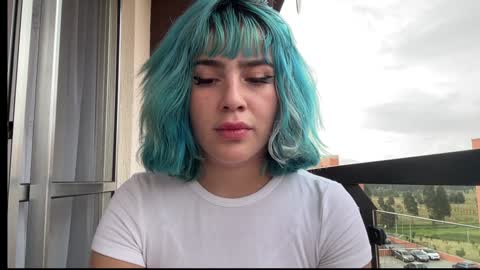 Snapshot of annie_snow_ chatting on 3, 2, 2025 JEANNE no olvides seguirme dont forget follow me uu online show from 3, 2, 2025