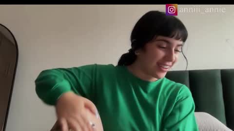 JEANNE no olvides seguirme dont forget follow me  uu online show from 11, 1, 2026