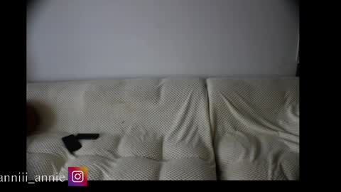 Snapshot of annie_snow_ chatting on 2, 5, 2026 JEANNE no olvides seguirme dont forget follow me uu online show from 2, 5, 2026