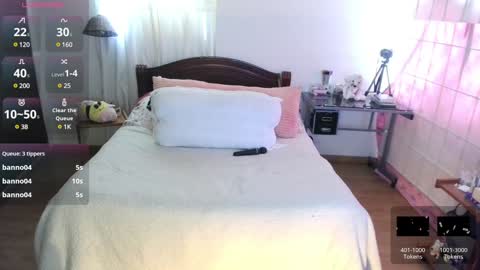 Snapshot of annie_swan_18 chatting on 11, 12, 2024 LAURA - A n n i e S w a n online show from 11, 12, 2024