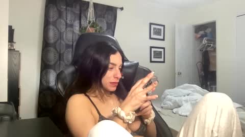 annie_xxx111 online show from 28, 1, 2025