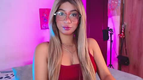 AnnieBlu3 online show from 18, 4, 2026