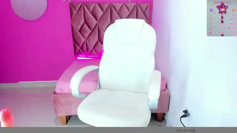 annieboobs_ online show from 8, 1, 2025