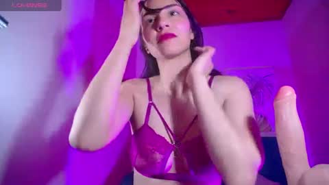 Annie online show from 12, 3, 2025