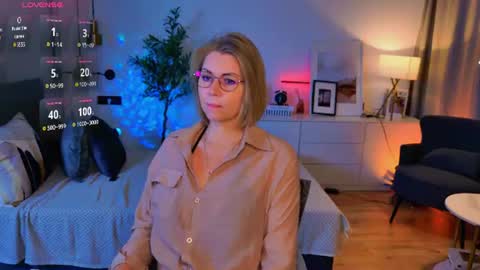 Snapshot of annielight chatting on 24, 6, 2026 Annie online show from 24, 6, 2026
