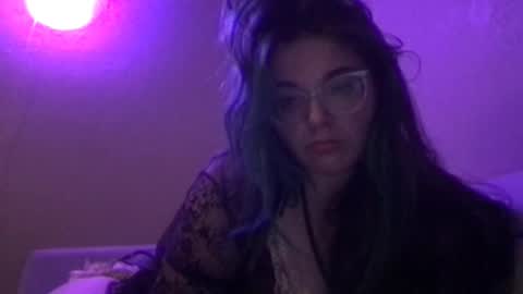 Snapshot of anniemarie445 chatting on 17, 7, 2026 Darlingskiesxo online show from 17, 7, 2026